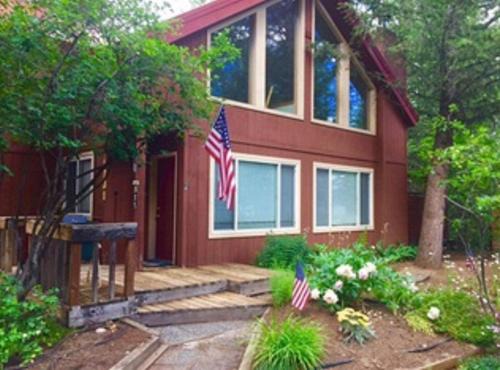 McCall House | Longhorn Hideaway by Casago McCall - Donerightmanagement