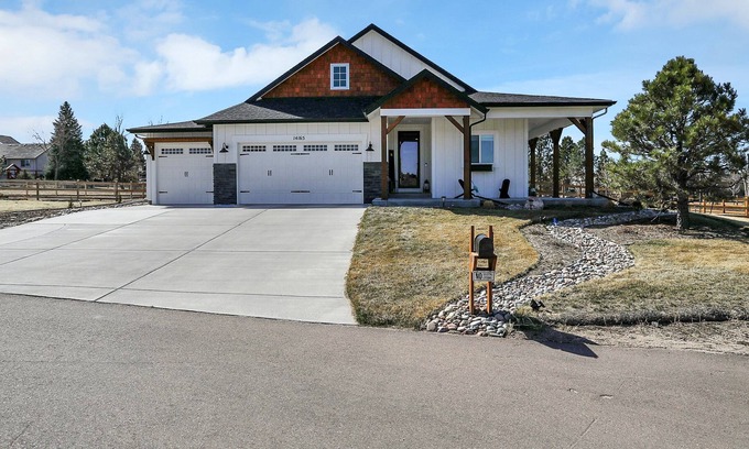 Gleneagle Other | Looking for a place to stay in Northgate area?