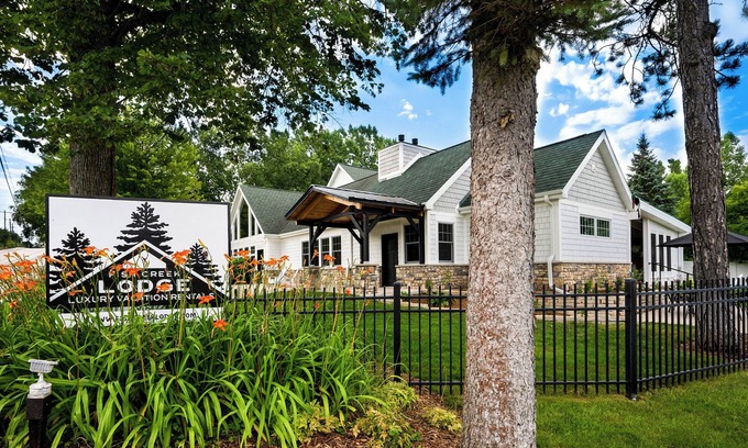 Fish Creek House | Looking for the perfect place for a family gathering or couples get away?