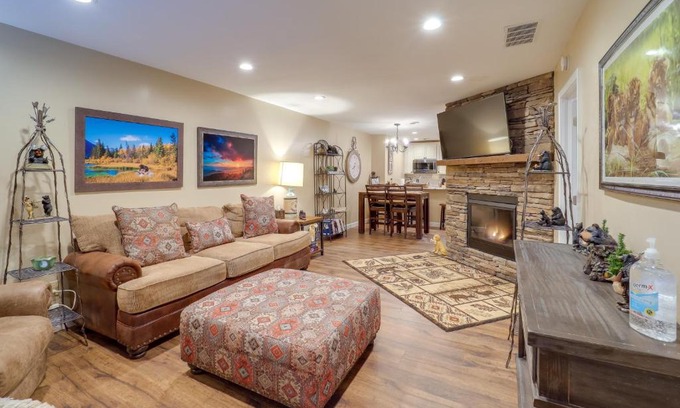 Banner Elk Apartment | Lookout Deck and Mtn Views Banner Elk Condo!