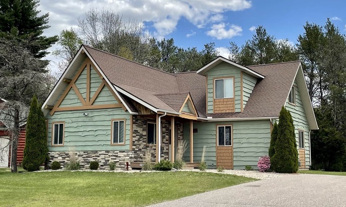 Spring Brook House | Loose Moose @ Spring Brook Resort