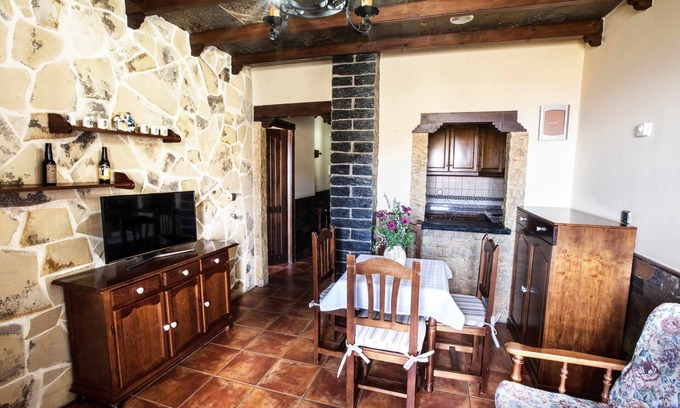 Mecina Bombaron Apartment | Los Manzanos 2 pers. rural lodging with swimming pool and spa