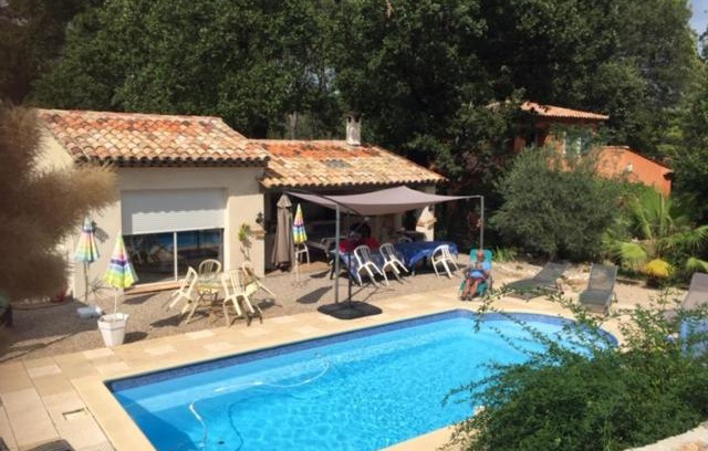 Callas Bed & Breakfast | Lou Pitchoun Cabanon