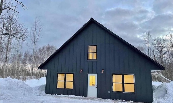 Lutsen House | Lou's Lodge