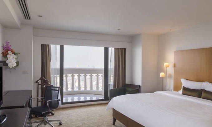 Bang Rak Hotel | Lounge Access City-View NR(ABF)05