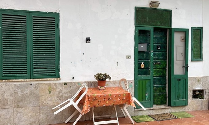 Terracina Apartment | Love nest heart marriage