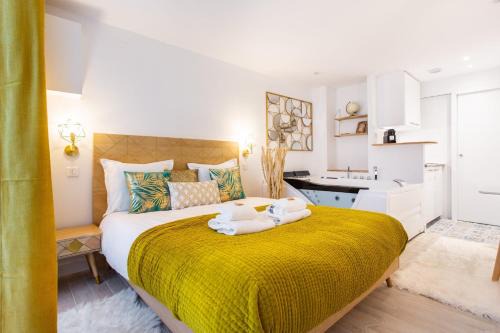 Batignolles Apartment | Love room - 2P with Jacuzzi