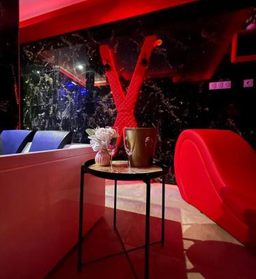 Montmeyan Apartment | Love Room La Tour