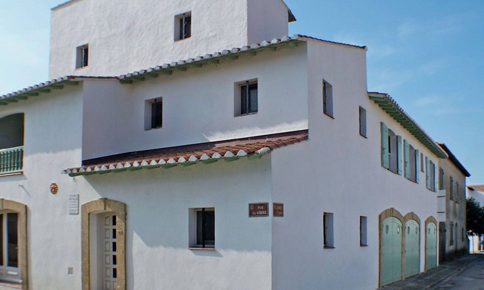 Saintes-Maries-de-la-Mer Apartment | Lovely apartment for 2 guests with WIFI, TV and balcony