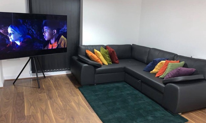 West Thurrock Apartment | Lovely 1-Bed Apartment in Grays
