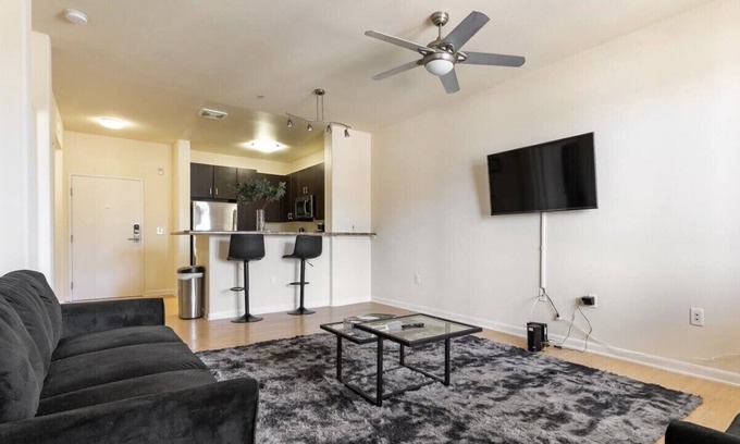 Hermosa Village Apartment | Lovely 1 bedroom rental unit with pool