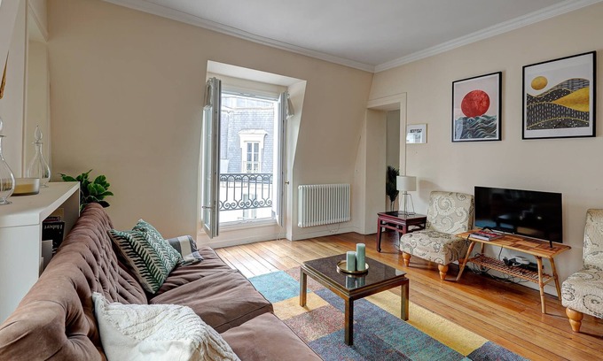 Saint-Germain-des-Pres Apartment | Lovely 1BR in the Heart of St Germain - Pont Neuf