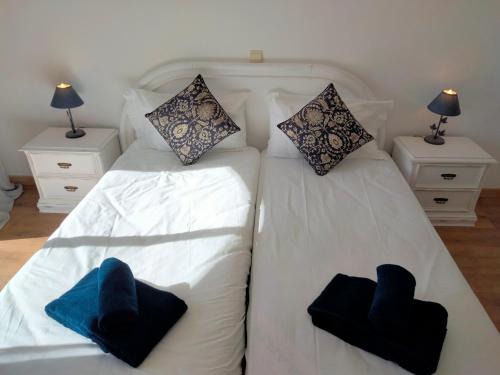 Vale de Centianes Apartment | Lovely 2-bedroom in Carvoeiro