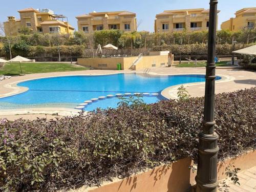 Sheikh Zayed City Apartment | Lovely 3-Bedroom Rental Unit with Pool