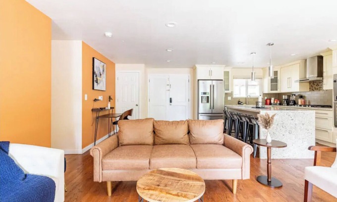Grass Lawn House | Lovely 4-bedroom house in Redmond