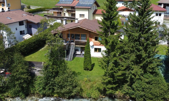 Obernberg am Brenner Apartment | Lovely apartment for 4 guests with WIFI, TV and terrace