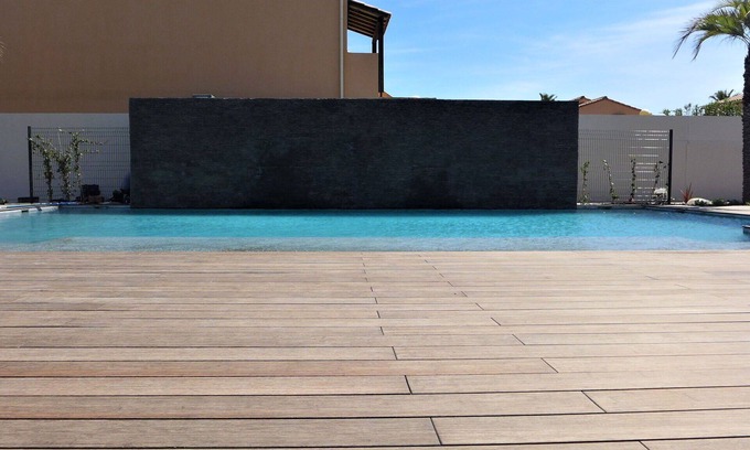 Sainte-Marie-la-Mer Apartment | Lovely apartment for 4 guests with WIFI, A/C, pool, TV and terrace