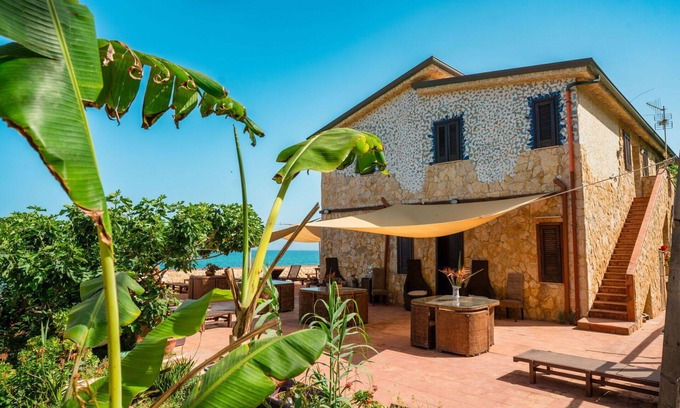 Trappeto Apartment | Lovely apartment for 4 people with WIFI and TV