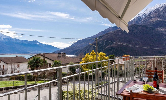 Novate Mezzola Apartment | Lovely apartment for 5 people with WIFI, TV and balcony