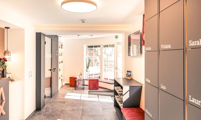 Runhof Apartment | Lovely apartment for 8 guests with WIFI, A/C, TV, terrace and pets allowed