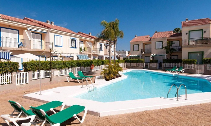 Pasito Blanco Apartment | Lovely apartment for 4 guests with pool, A/C, WIFI, TV and patio