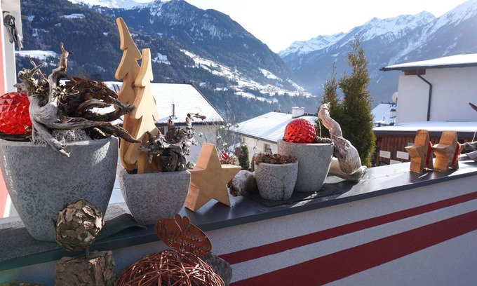 Wenns Apartment | Lovely apartment for 5 people with WIFI, TV and balcony