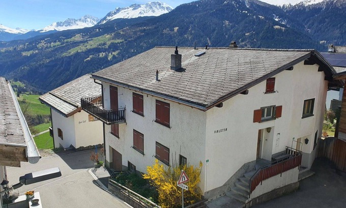 Vaz-Obervaz Apartment | Lovely apartment for 5 people with WIFI, balcony and pets allowed