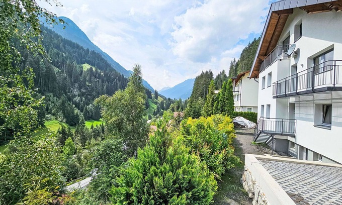 See Apartment | Lovely apartment for 8 people with WIFI and TV