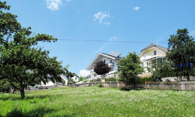 Fliess Apartment | Lovely apartment for 9 guests with WIFI, TV, balcony and pets allowed