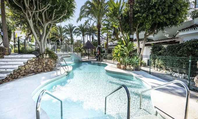 Elviria Apartment | Lovely apartment for 4 guests with pool, A/C, WIFI, TV and terrace