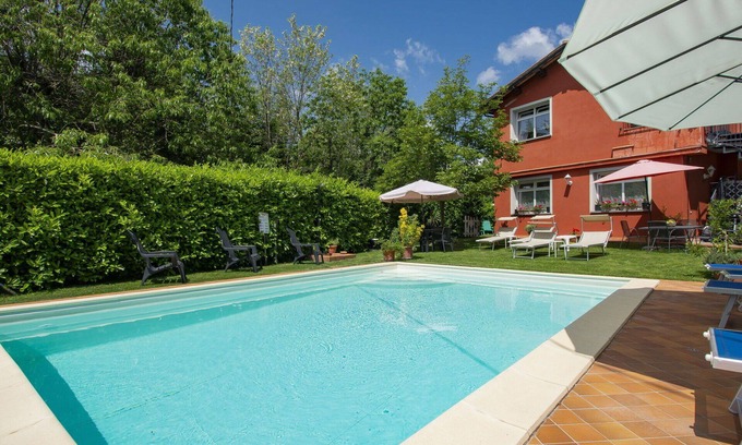 Marliana Apartment | Lovely apartment for 7 guests with WIFI, pool, TV, terrace and pets allowed
