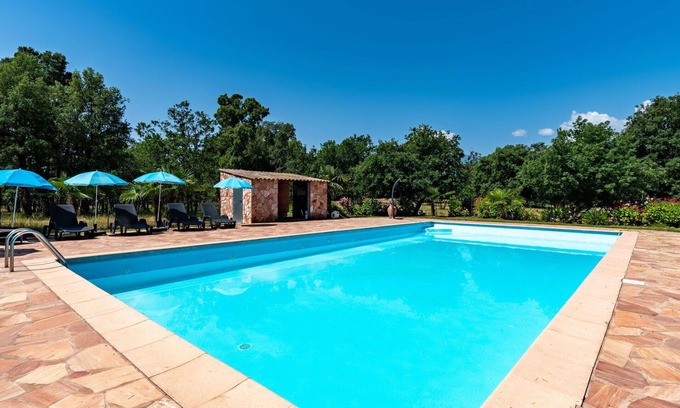 Prunelli-di-Fiumorbo Villa | Lovely apartment in villa for 7 people with WIFI, A/C, pool, TV and terrace