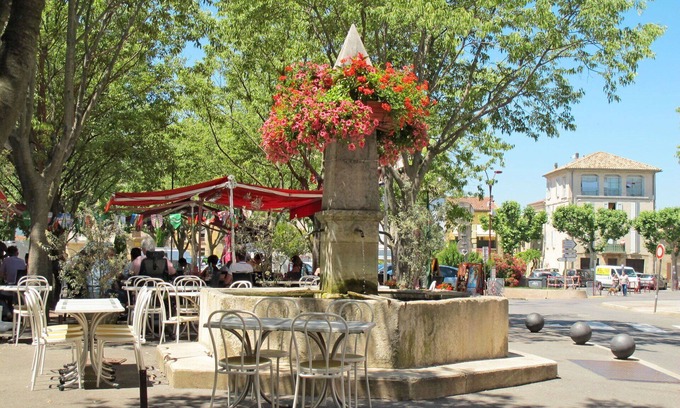 Puimichel Villa | Lovely apartment in villa for 4 people with WIFI, patio, pets allowed and panoramic view