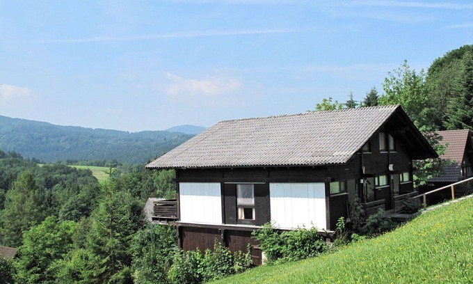 Siegsdorf House | Lovely apartment in villa for 4 people with TV, balcony and pets allowed
