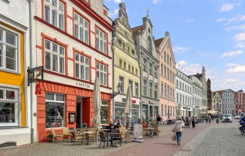 Wismar Apartment | Lovely Apartment In Wismar With Wifi - Dme478