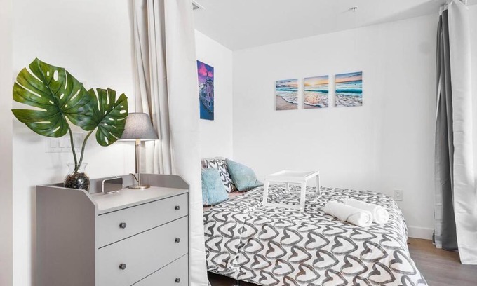 Marpole Apartment | Lovely Brand new studio 5 mins to Airport!!