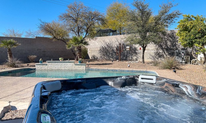 Oro Valley House | Lovely desert home with pool, covered patio, office, & mtn views - dog-friendly