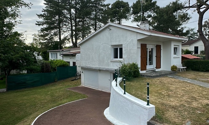 Stella-Plage House | Lovely family home between dunes and forest close to town center & sea