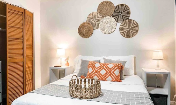 Tallahassee House | Lovely Guest Room in Refined Townhouse - No. 2