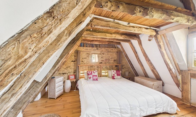 Saint-Leon-sur-Vezere Ski Chalet | Lovely house with pool and garden