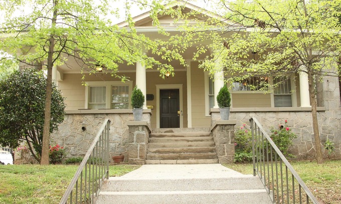 Virginia Highland House | Lovely Home in Heart of Virginia Highlands
