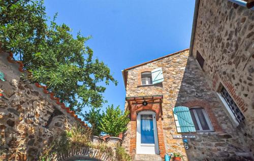 Oms House | Lovely Home In Oms With Wifi