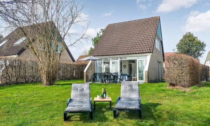 Vlagtwedde House | Lovely home in Vlagtwedde with sauna