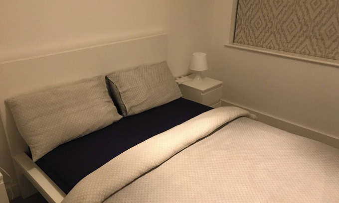 Park Royal Apartment | Lovely Private Bedroom & Private Bathroom