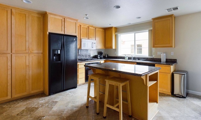 South San Jose House | Lovely San Jose 3BR w/Pool, Spa, Patio + Parking, by Blueground