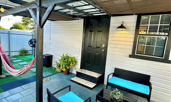 Westgate Apartment | Lovely tiny house with AC in West Palm Beach