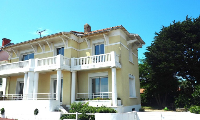 Saint-Hilaire-de-Riez Villa | Lovely villa FACE SEA - EXCEPTIONAL VIEW - DOUBLE BEACH