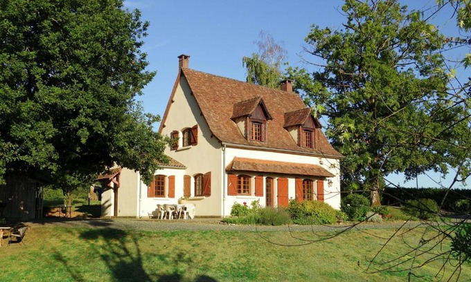 La Coquille Villa | Lovely Villa in La Coquille with Swimming Pool