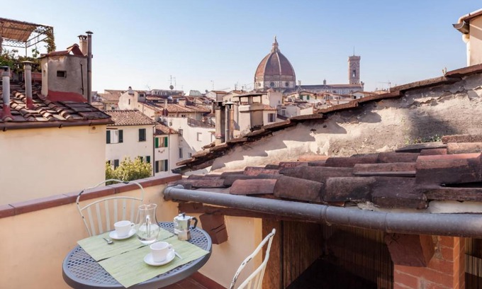 San Lorenzo Apartment | Lovenest with terrace Duomo View