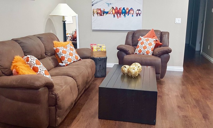 Grande Prairie House | Lower Suite Duplex - 3 Beds/1 Bath By Restaurants, Costco, G P Airport